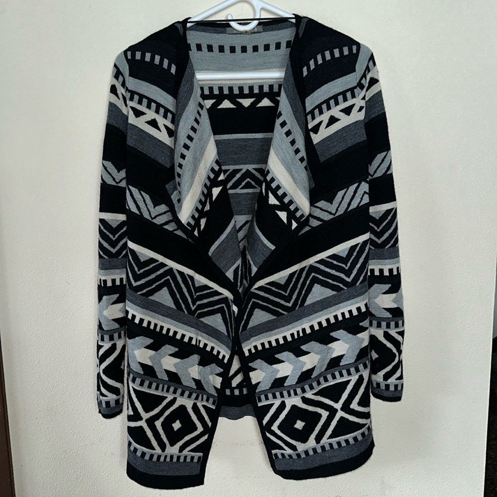 Smartwool Black and Gray Patterned Cardigan